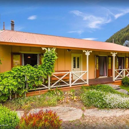 Central Peach - Queenstown Holiday Home Bagian luar foto