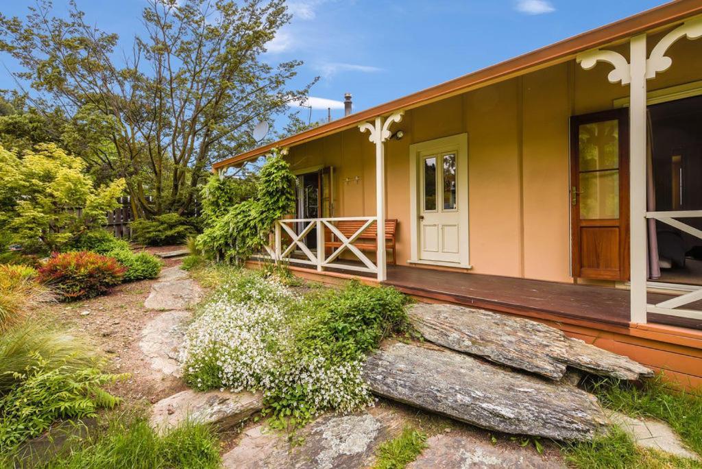 Central Peach - Queenstown Holiday Home Bagian luar foto